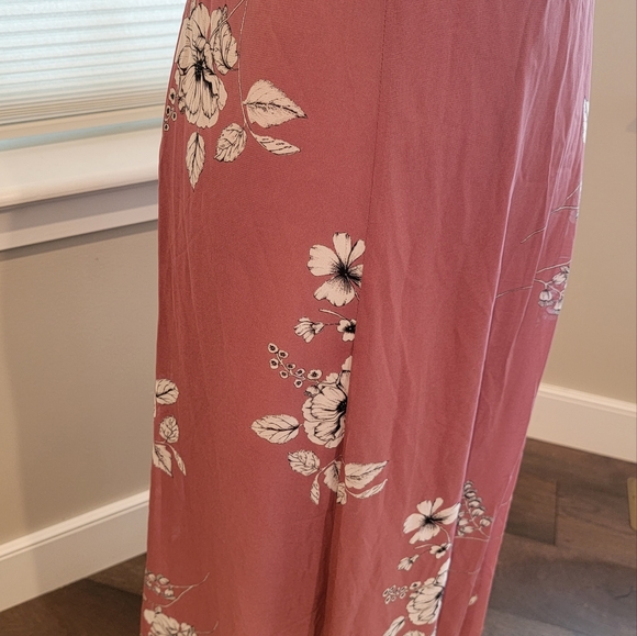 Express Maxi Dress - Picture 3 of 6